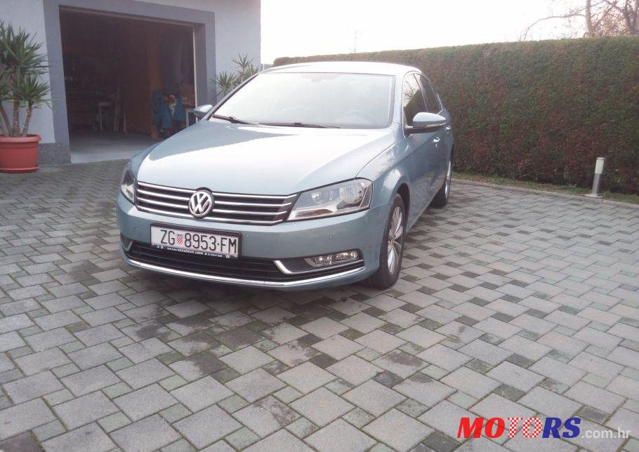 2012' Volkswagen Passat photo #2