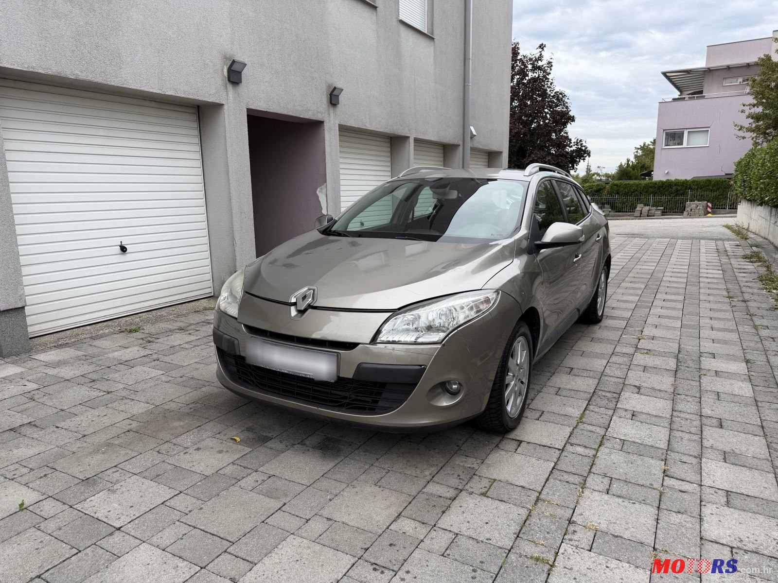 2010' Renault Megane Grandtour 1,6 16V photo #1