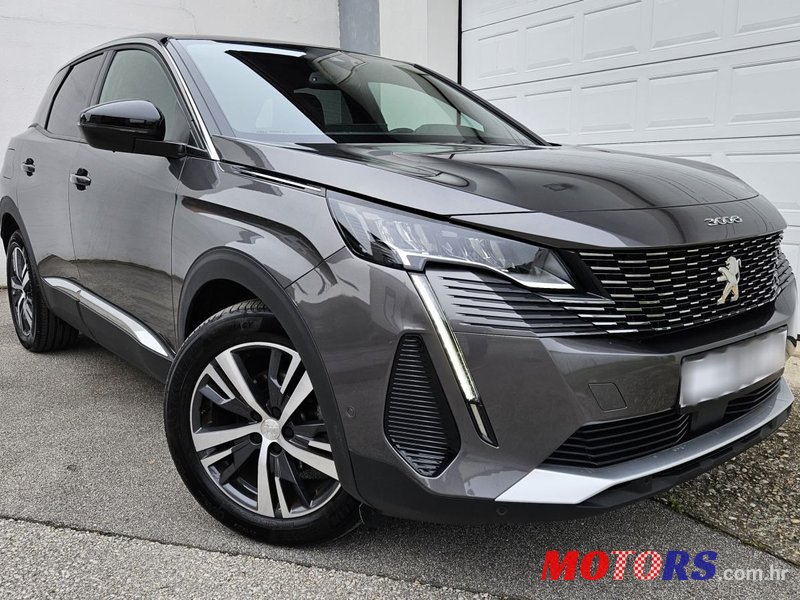 2023' Peugeot 3008 1,2 photo #1