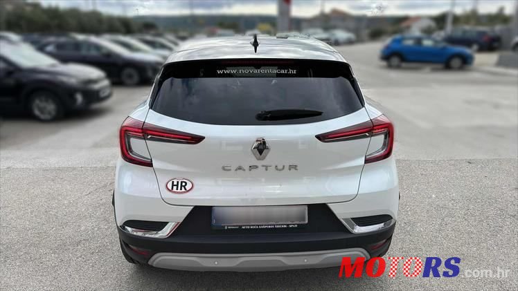 2023' Renault Captur Tce photo #4