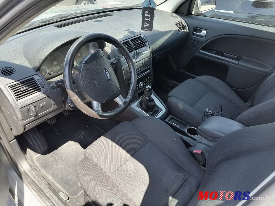 2004' Ford Mondeo Karavan photo #5