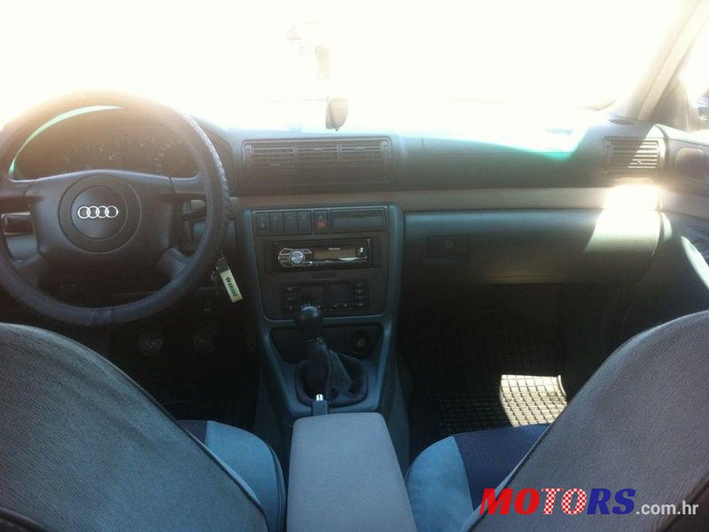 1999' Audi A4 1,8 photo #1