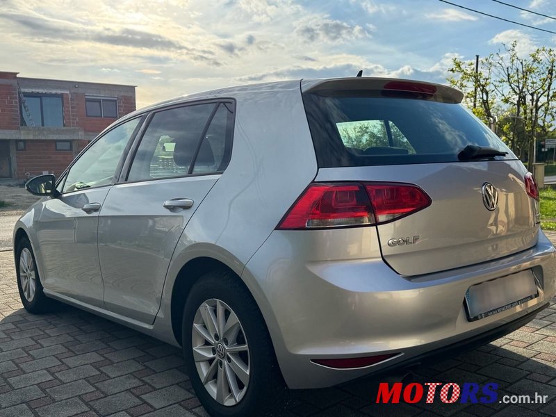 2016' Volkswagen Golf VII 1,6 Tdi Bmt photo #5