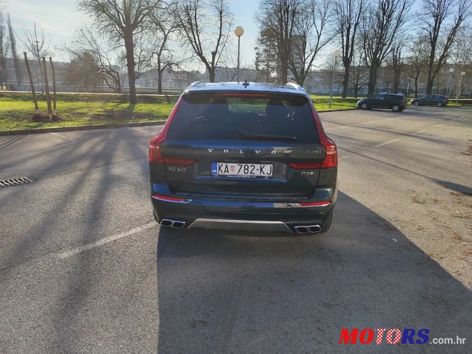 2017' Volvo XC60 Awd D5 photo #2