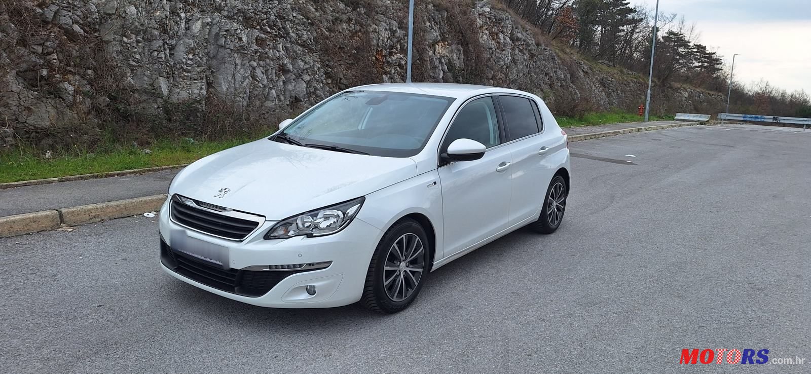 2016' Peugeot 308 1,6 Bluehdi photo #2