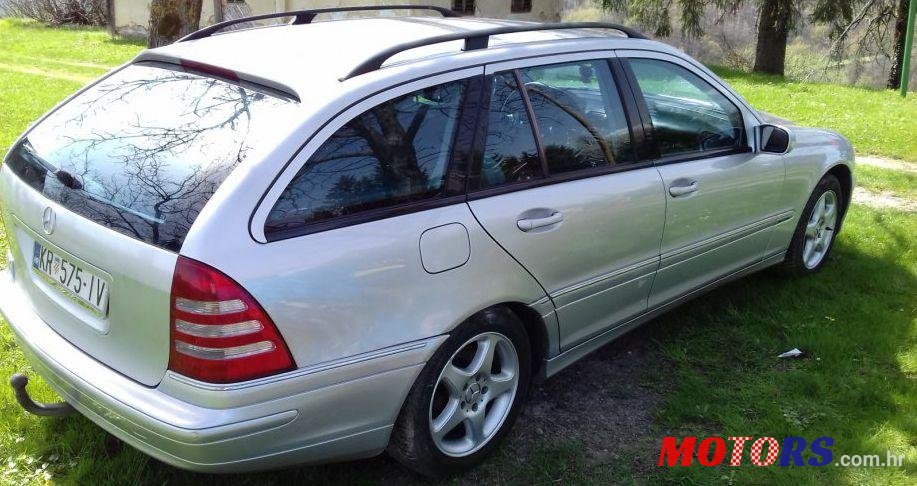 2002' Mercedes-Benz C-Klasa T-Model photo #1