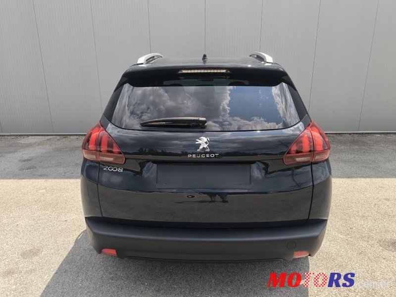 2018' Peugeot 2008 1,2 Puretech photo #3