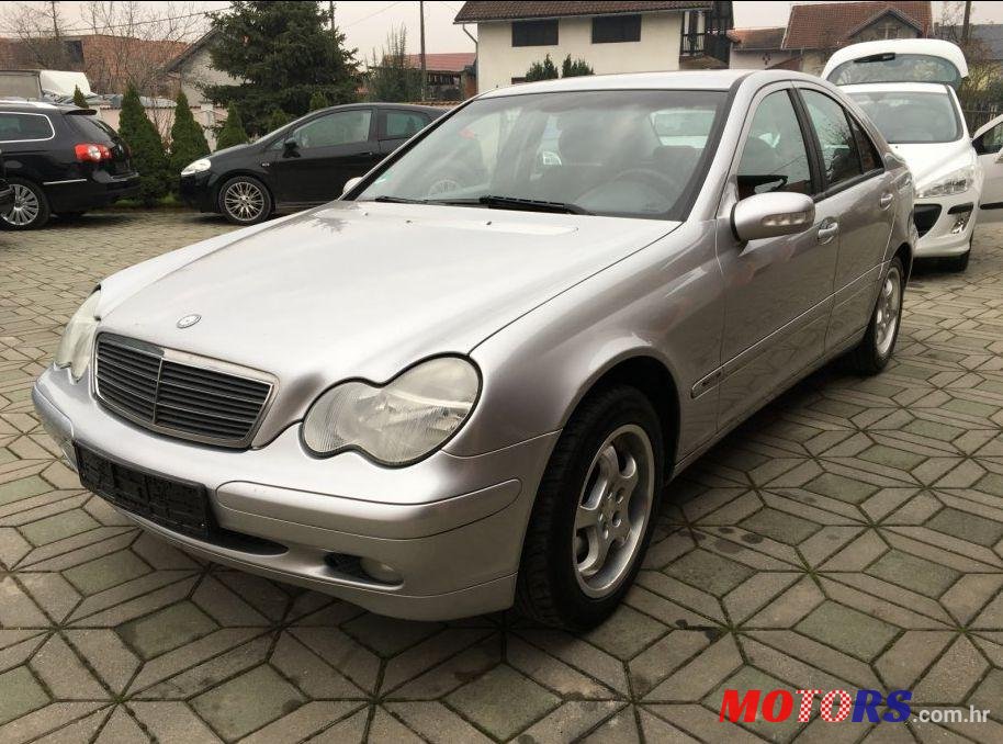 2003' Mercedes-Benz C-Class 200 photo #1