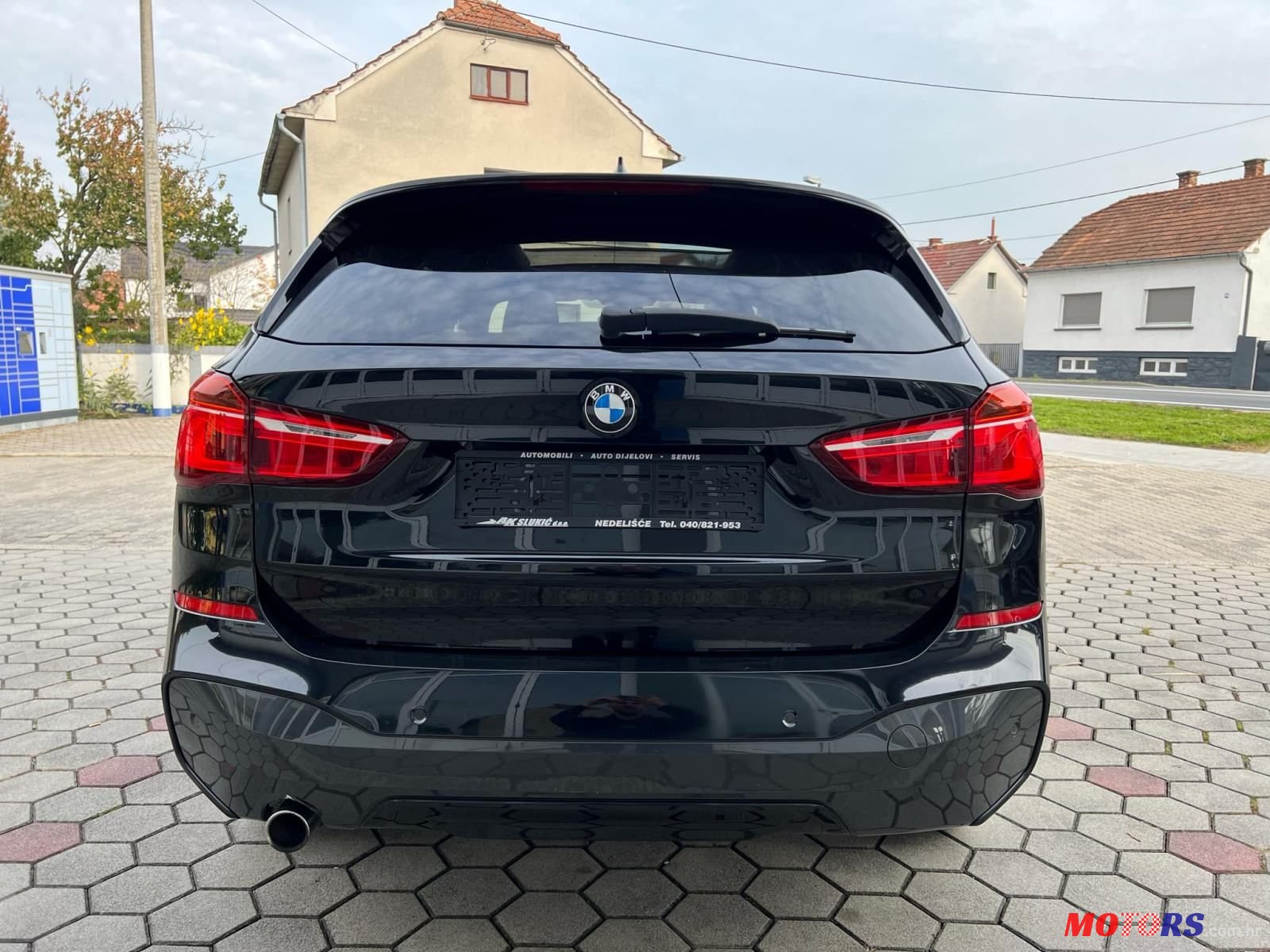 2017' BMW X1 18D photo #6