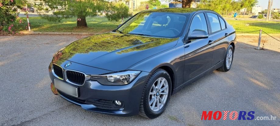 2013' BMW Serija 3 318D photo #1