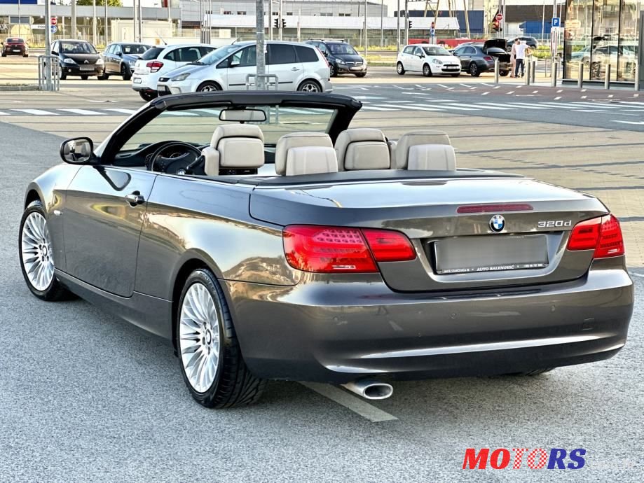 2011' BMW Serija 3 320 D photo #4