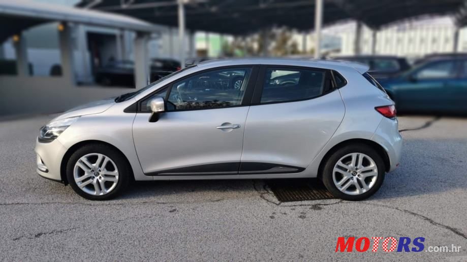 2019' Renault Clio photo #5
