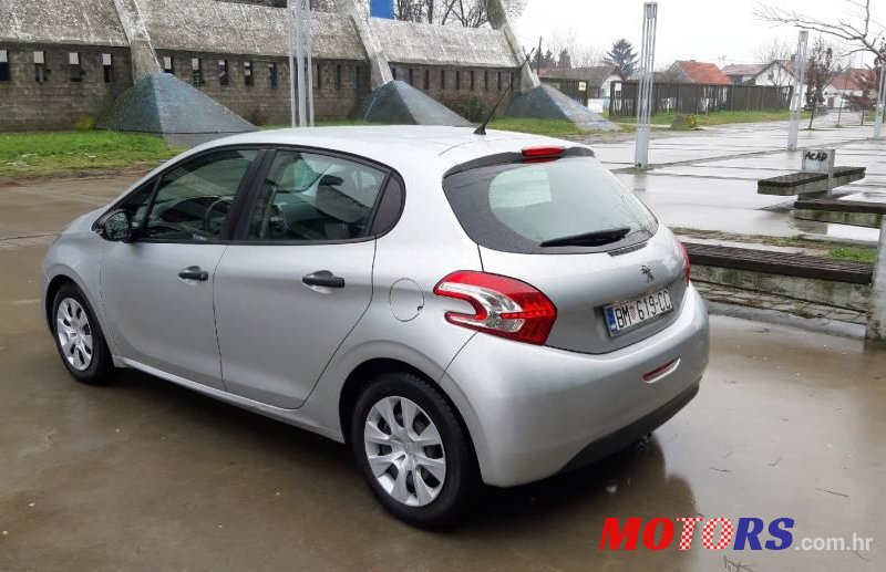 2014' Peugeot 208 1,4 Hdi photo #3