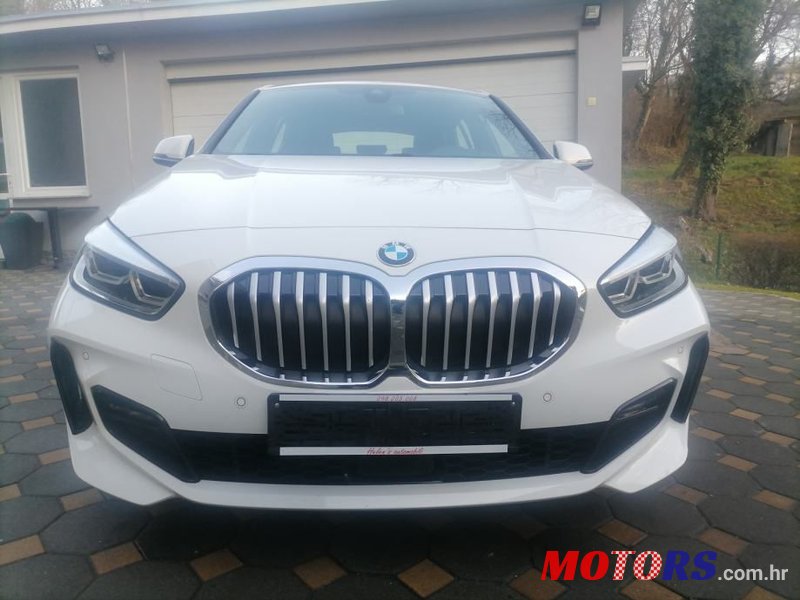 2020' BMW Serija 1 118D photo #6