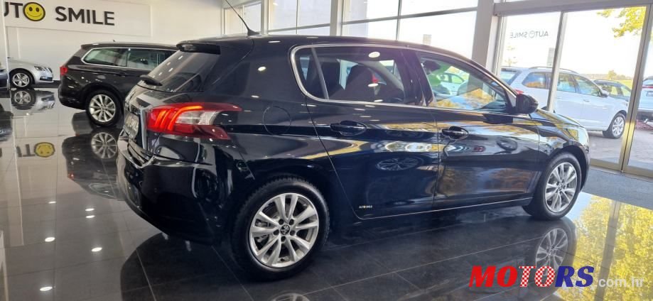 2015' Peugeot 308 1,2 photo #6