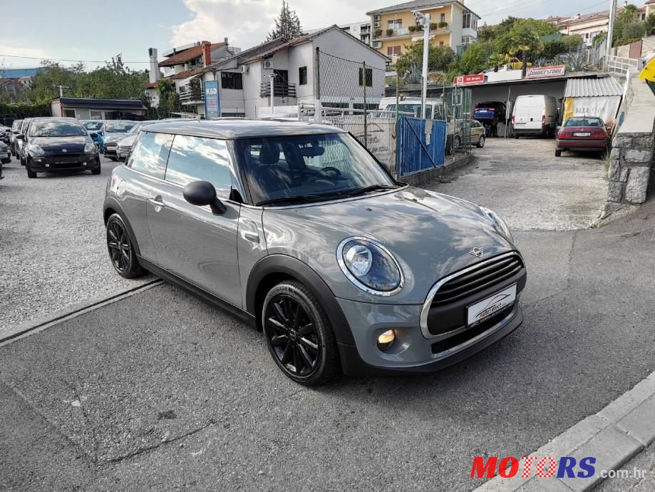 2019' MINI One D photo #2