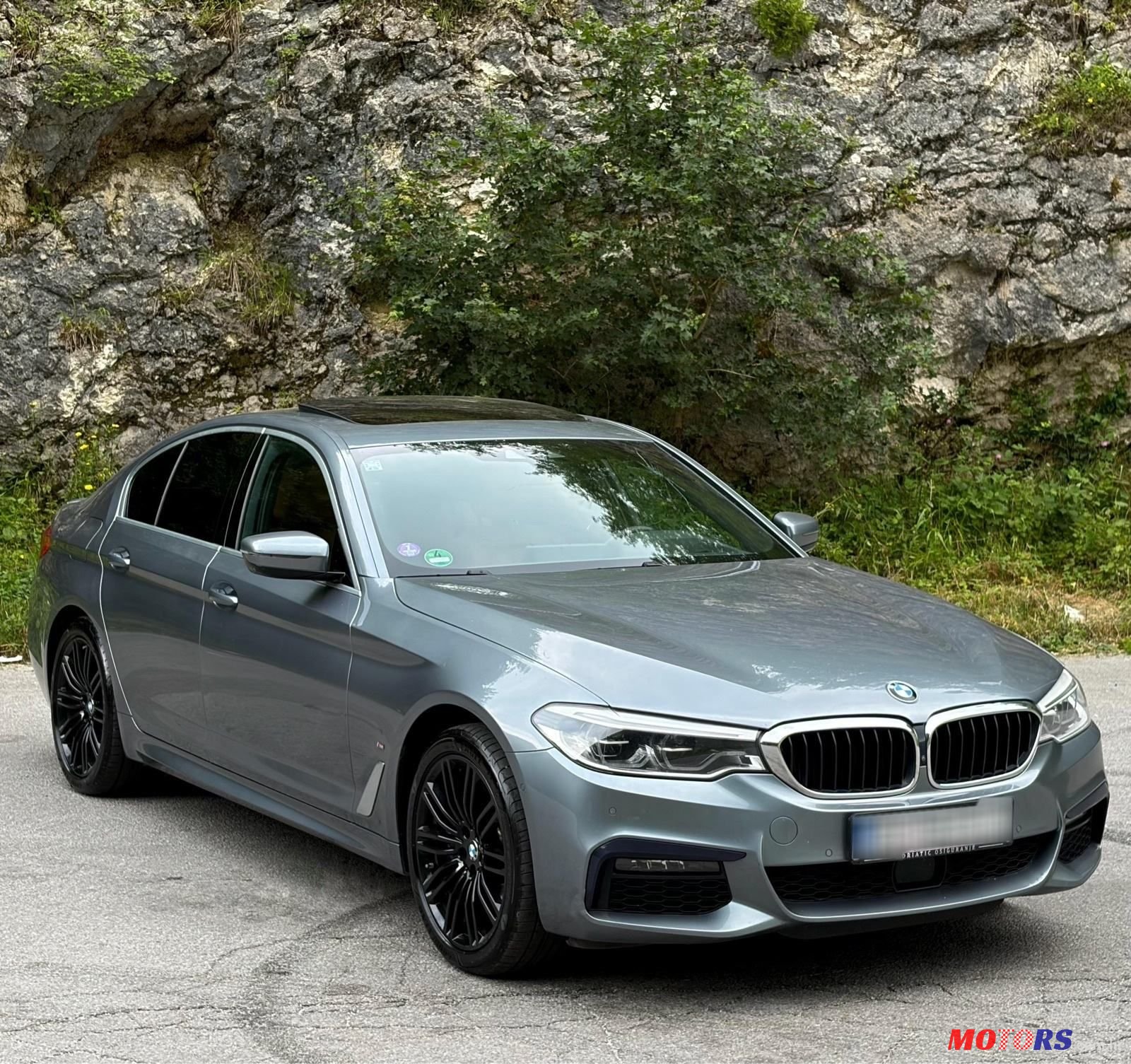2020' BMW Serija 5 530E photo #2