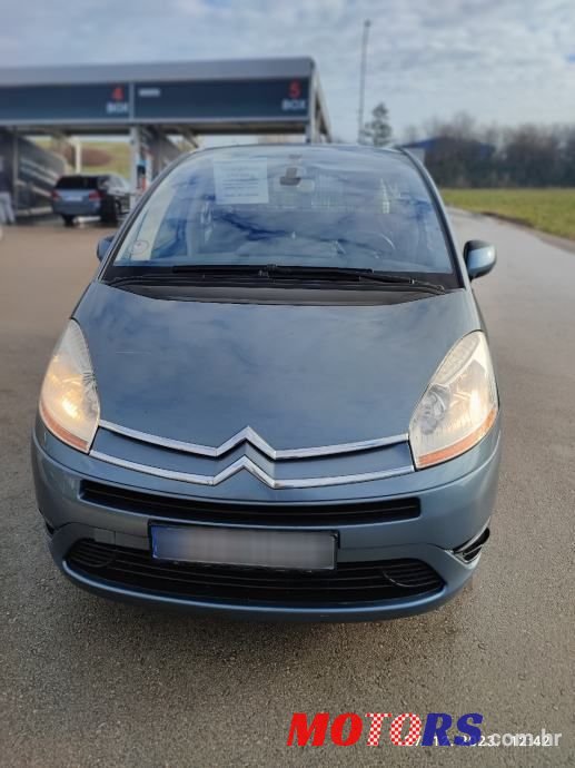 2008' Citroen C4 Grand Picasso photo #3