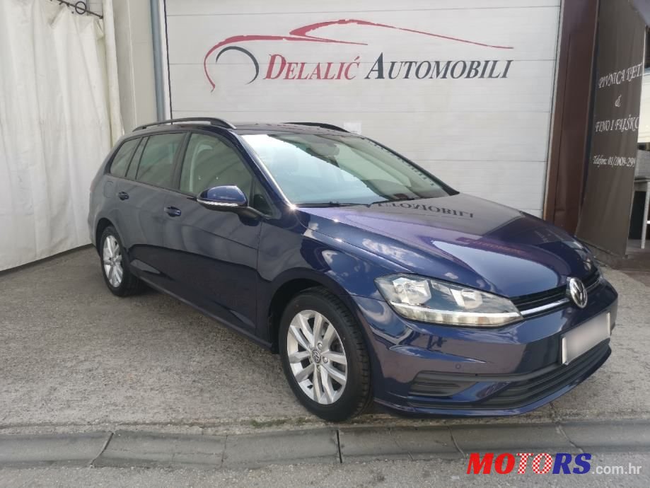 2017' Volkswagen Golf 7 Variant photo #2