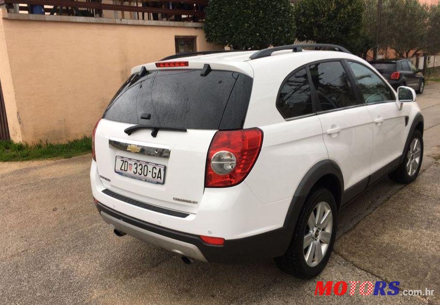 2009' Chevrolet Captiva 2,0 D Lt photo #1