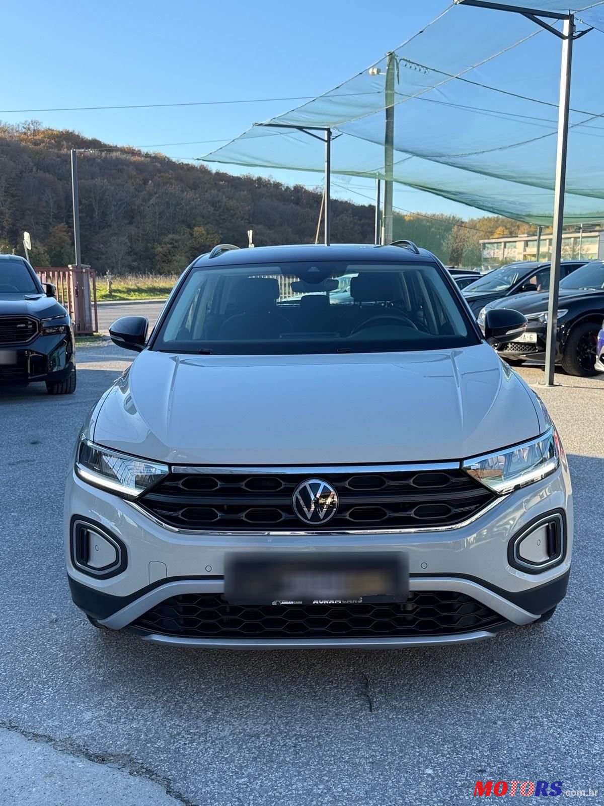 2022' Volkswagen T-Roc 2,0 photo #6