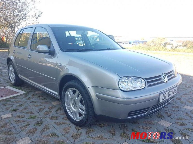 2002' Volkswagen Golf IV 1,9 Tdi photo #1