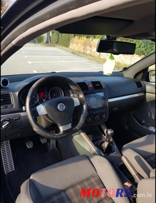 2005' Volkswagen Golf V Gti photo #2