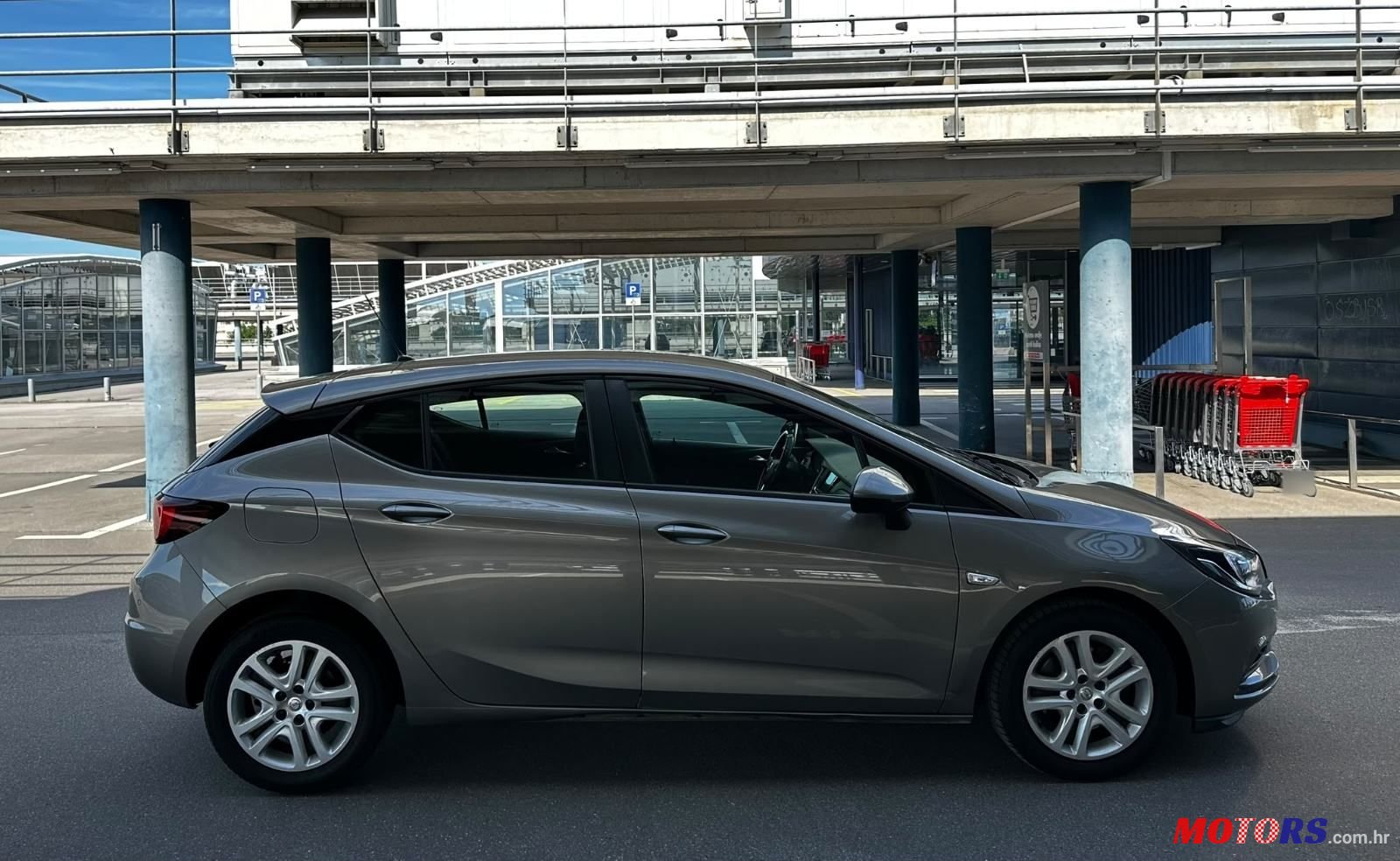 2016' Opel Astra 1.6 Cdti photo #4