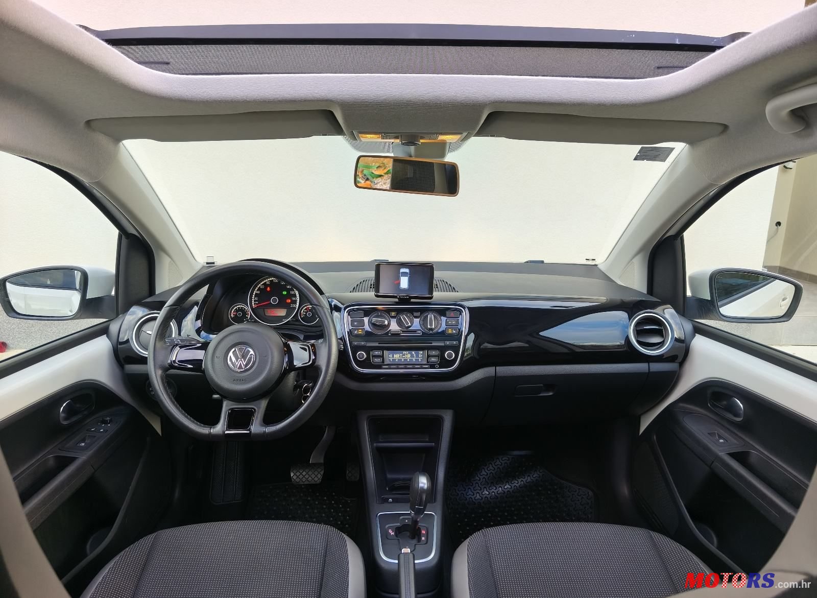 2012' Volkswagen Up! 1,0 Up! Asg photo #2