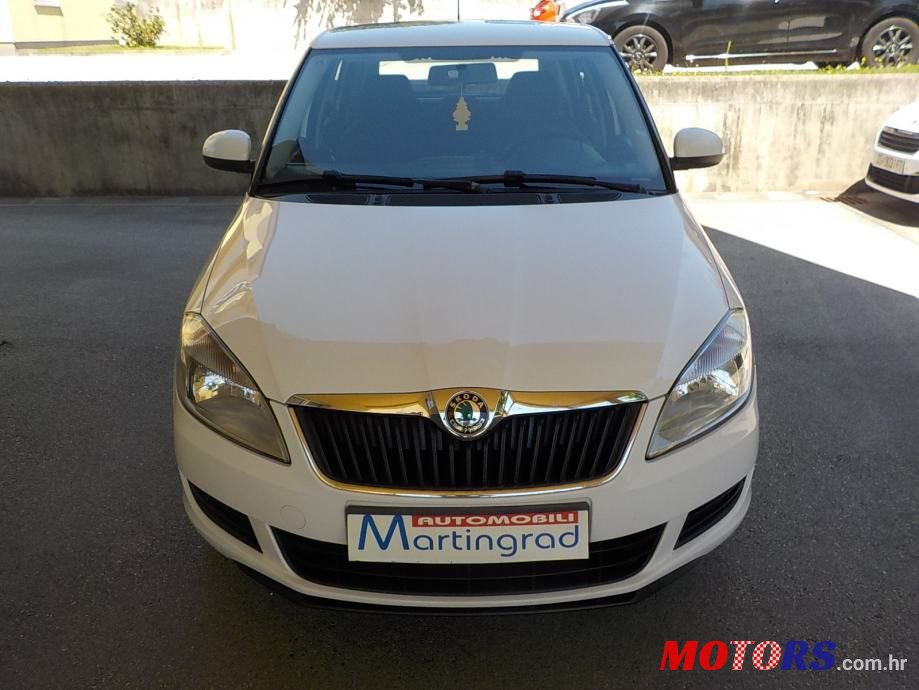 2012' Skoda Fabia Combi photo #3