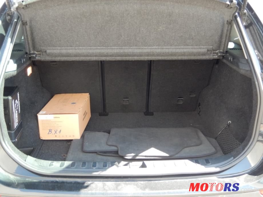 2010' BMW X1 Xdrive18D photo #6