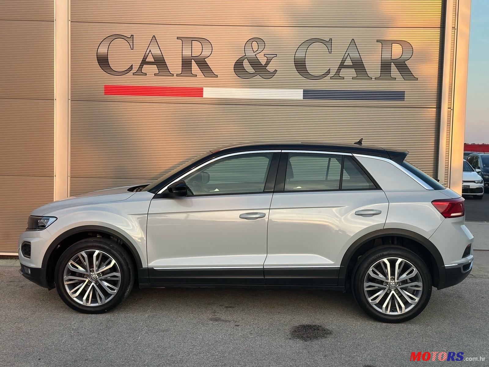 2019' Volkswagen T-Roc Style 1.0 Tsi photo #5