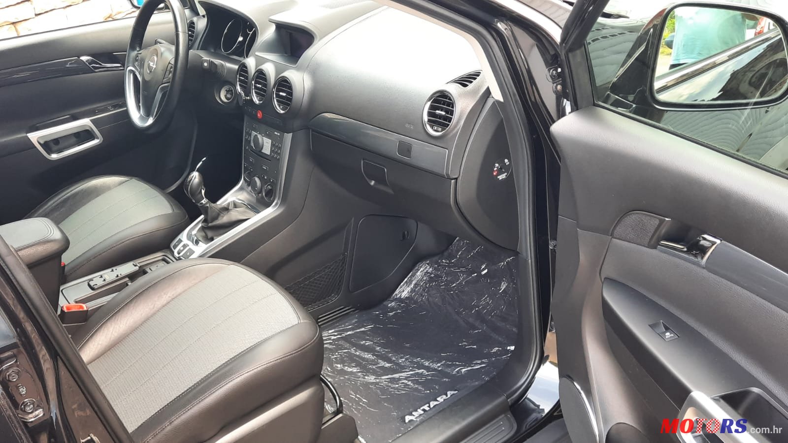 2011' Opel Antara AWD 2,2 CDTI; 4x4 photo #4