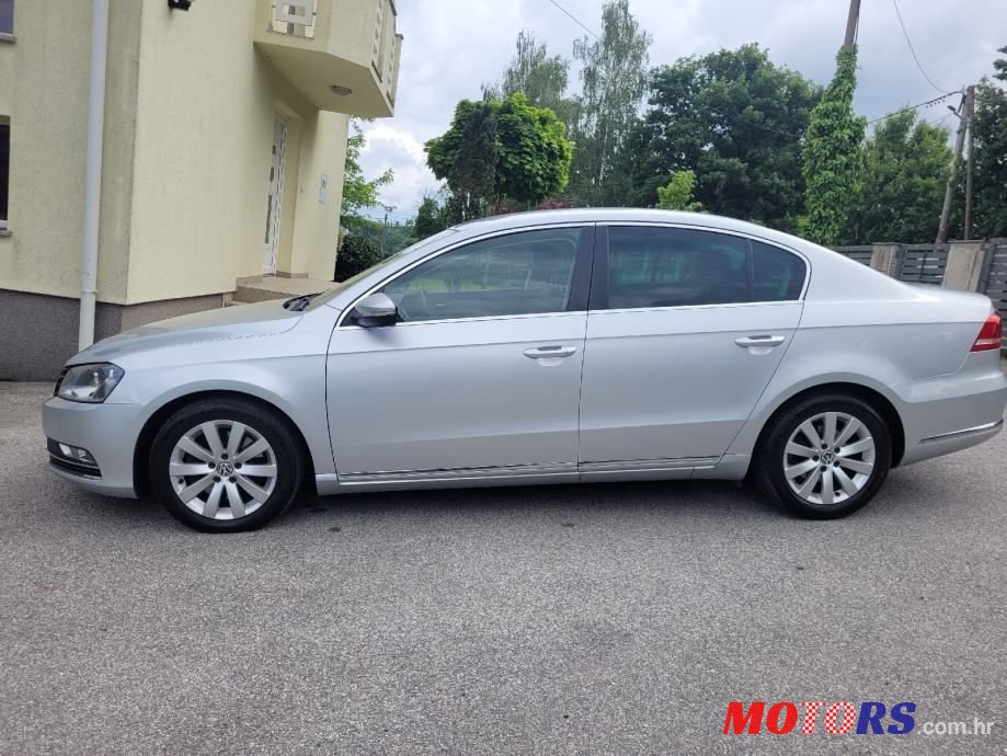 2012' Volkswagen Passat 2,0 Tdi Bmt photo #5