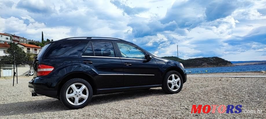 2008' Mercedes-Benz Ml 320 photo #5