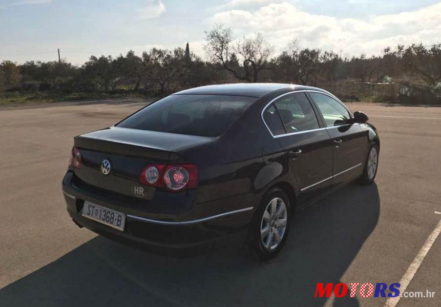 2008' Volkswagen Passat photo #2