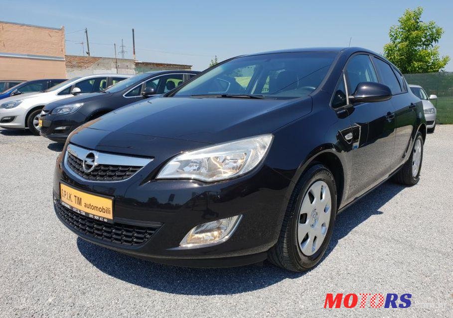 2011' Opel Astra 1,7 Cdti photo #1