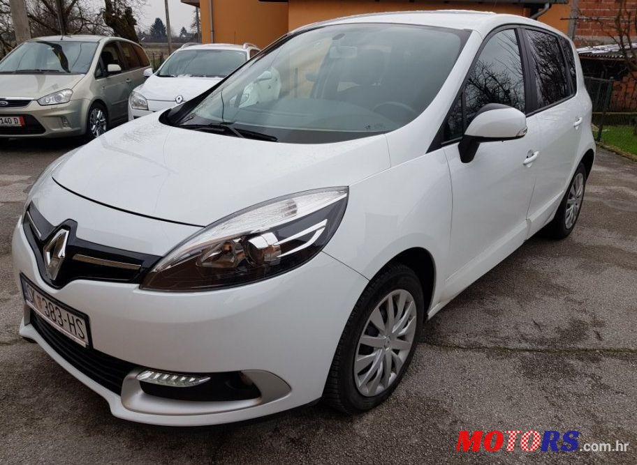 2014' Renault Scenic Dci photo #2