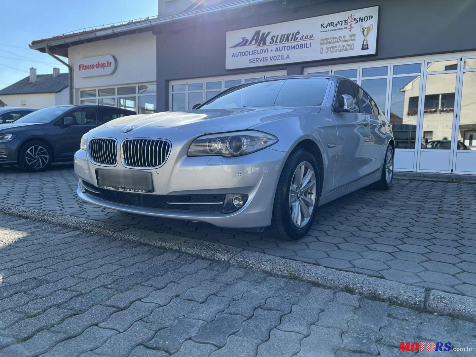 2013' BMW Serija 5 520D photo #1