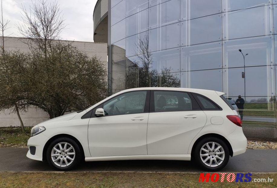 2015' Mercedes-Benz B-Klasa 180 Cdi photo #1