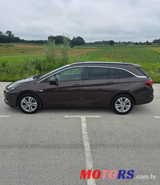 2018' Opel Astra 1.6 Cdti photo #4