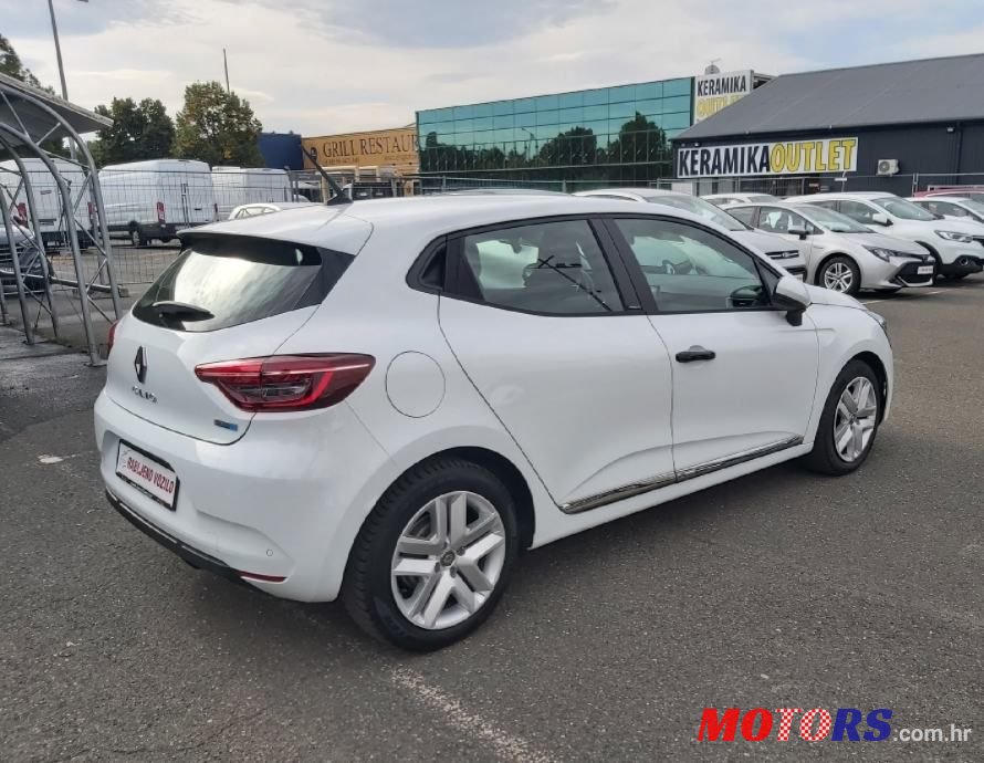 2021' Renault Clio E-Tech photo #5