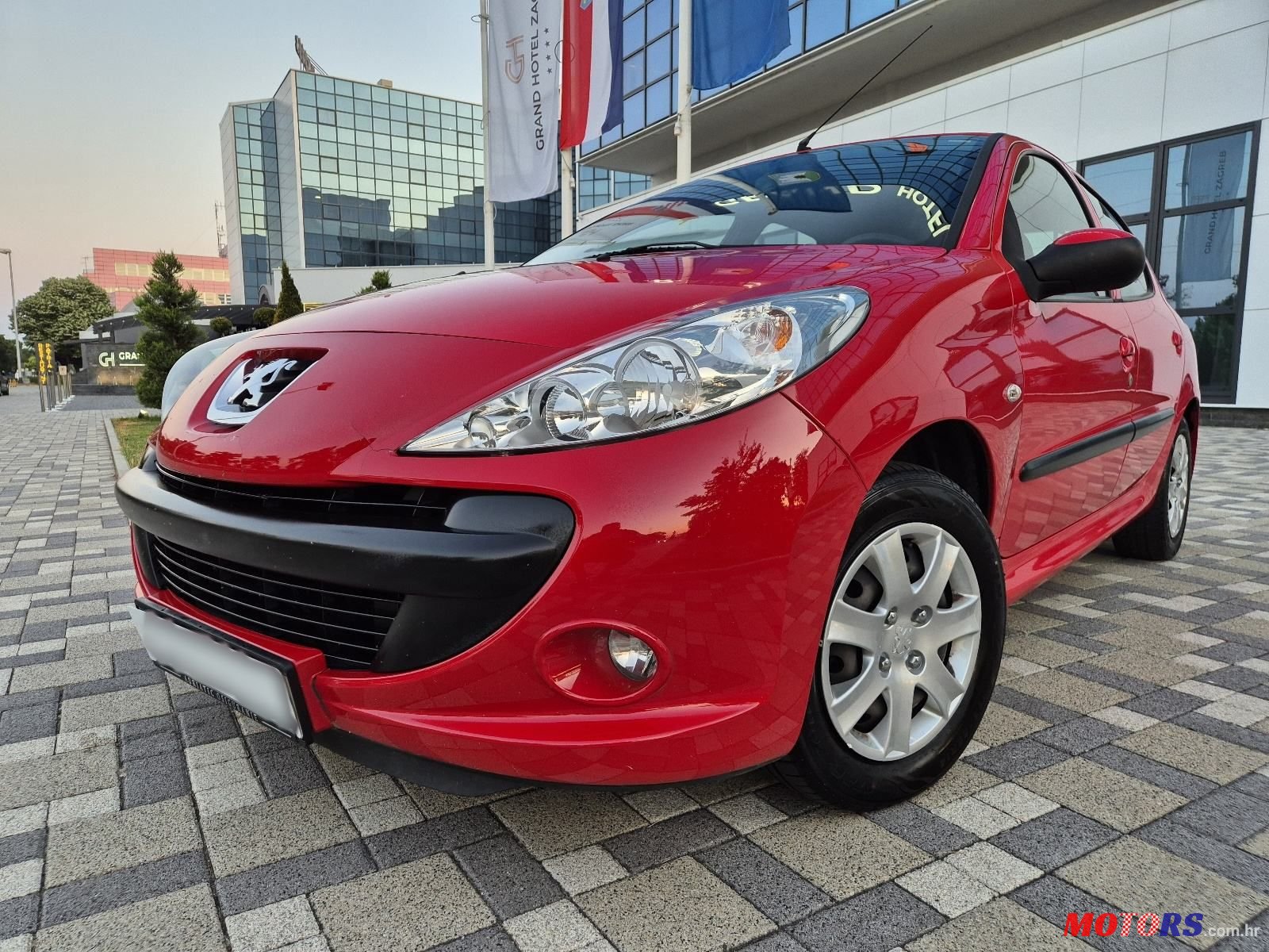 2011' Peugeot 206 1,1 photo #3