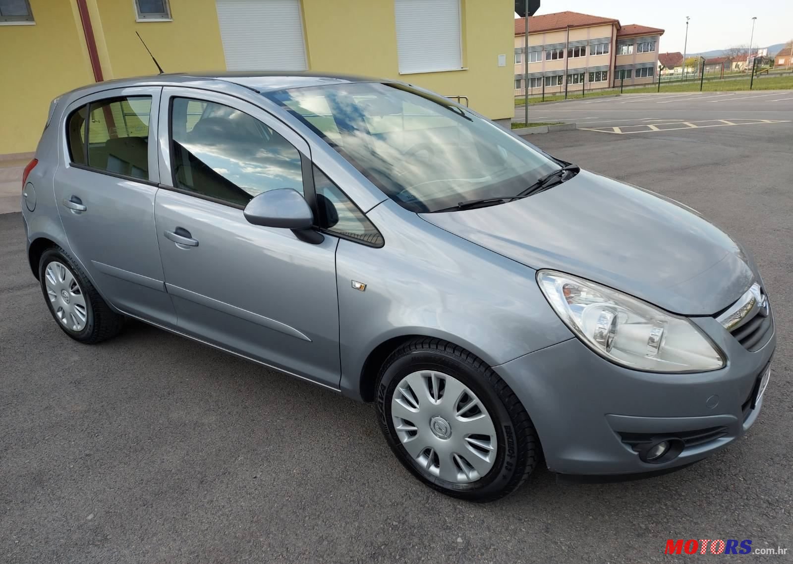 2006' Opel Corsa 1,3 Cdti photo #2
