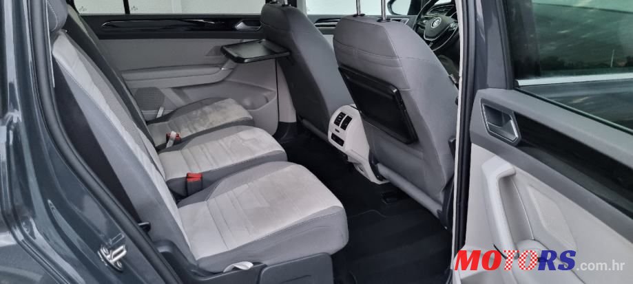 2017' Volkswagen Touran 1,6 Tdi photo #6