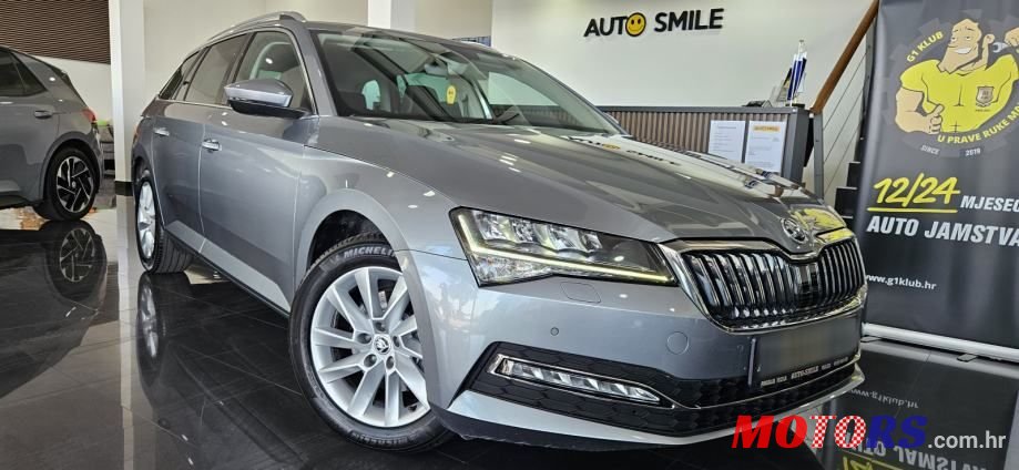 2021' Skoda Superb Combi photo #3