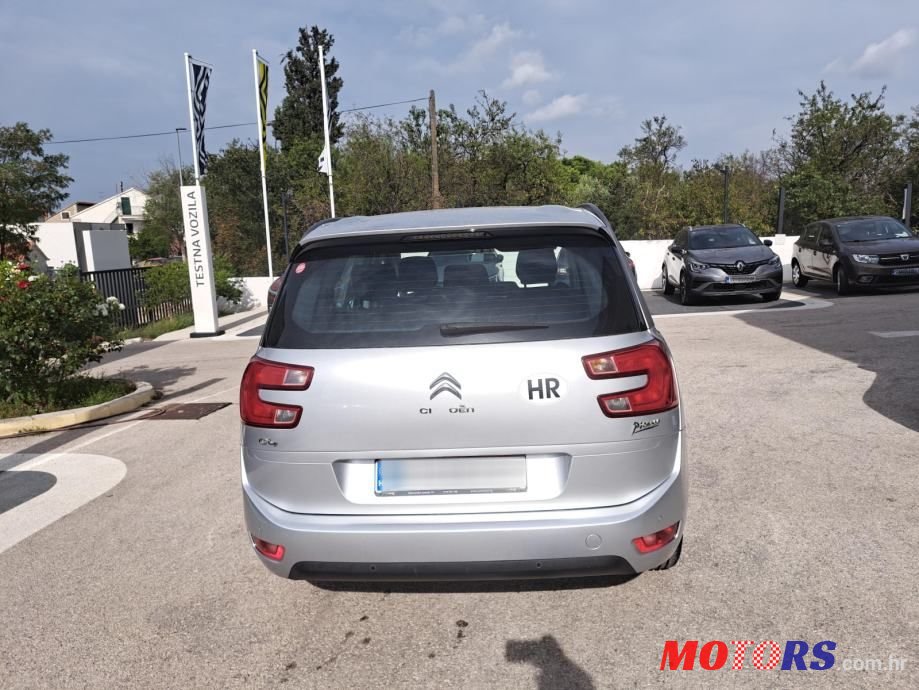 2015' Citroen C4 Picasso photo #6