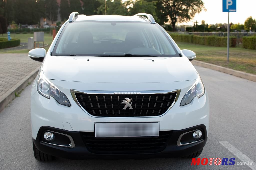 2017' Peugeot 2008 1,2 photo #2