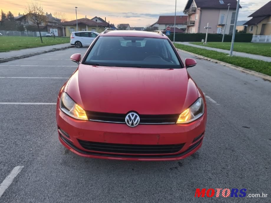 2015' Volkswagen Golf 7 Variant photo #2