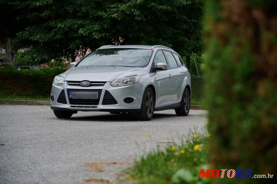 2013' Ford Focus Karavan photo #4
